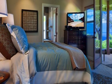 Bedroom with King Bed